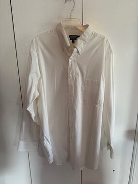 croft & barrow Men’s White Button-Down Dress Shirt
